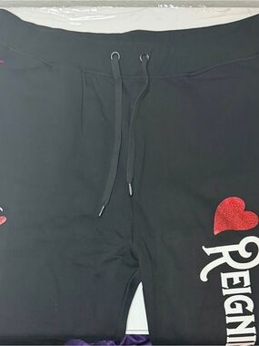 Reigning Fury Black Graphic Jogger Sweatpants Men’s Large streetwear Hearts NWT